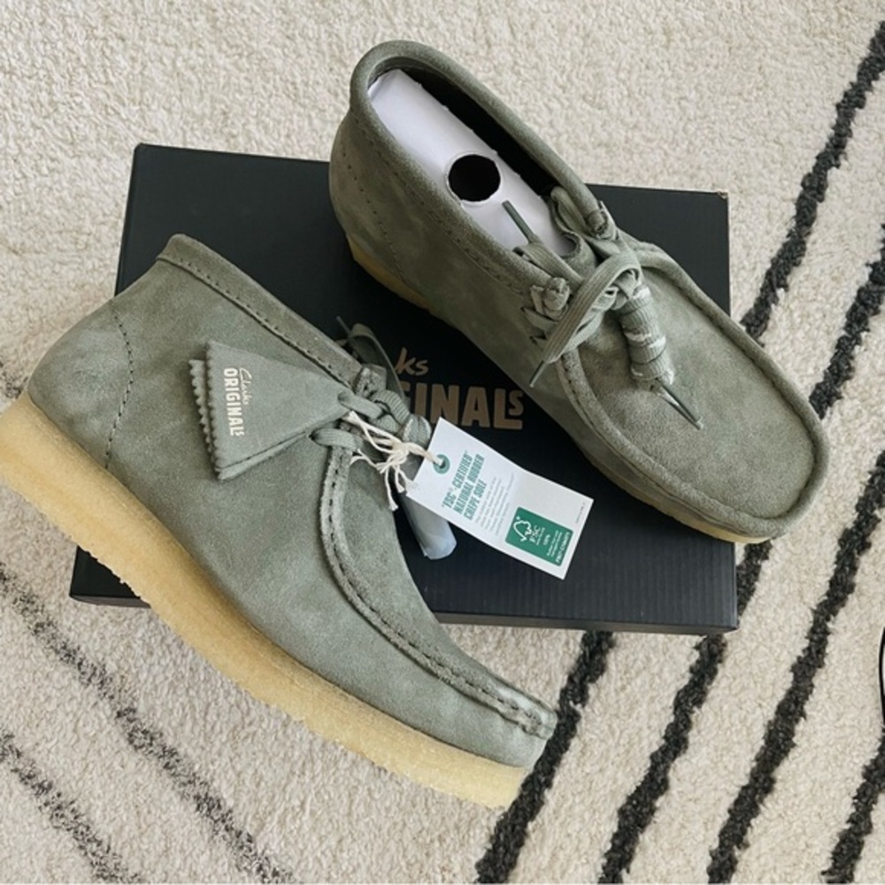 Clarks Women Wallabee Boot Khaki/Green‎ Suede SZ9